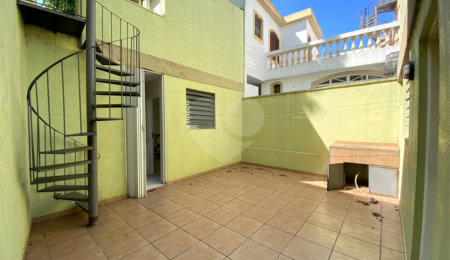 Casa à venda com 3 quartos, sendo 1 suíte,  em Planalto Paulista, São Paulo, SP
