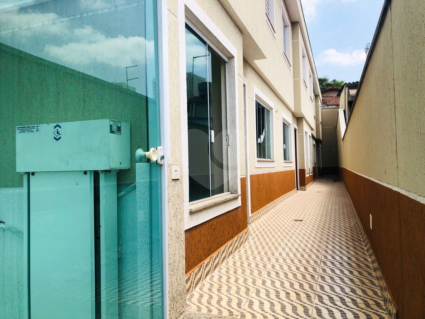 Casa à venda com 2 suítes no condomínio Residencial Guilhen, São Paulo - SP
