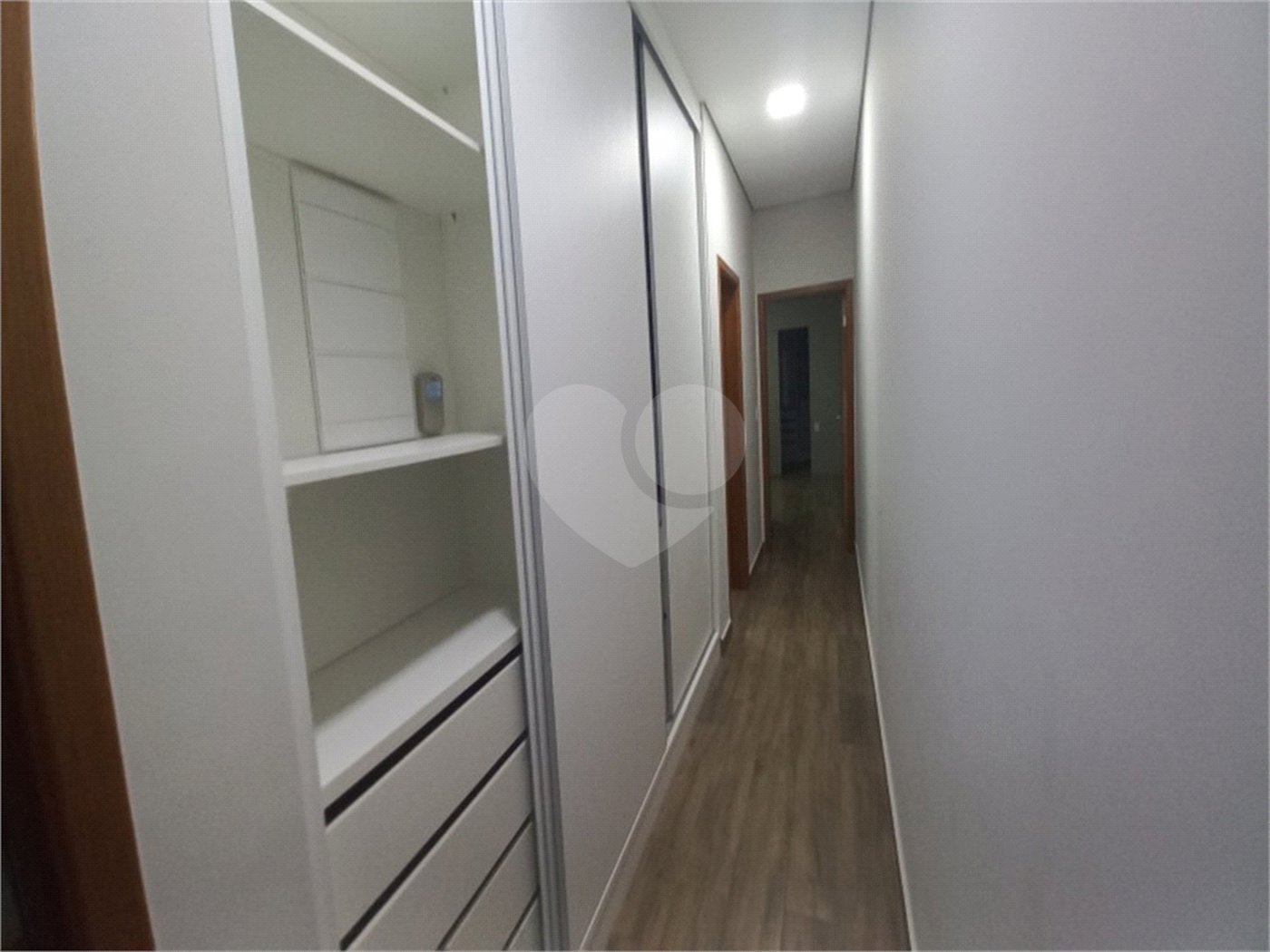 Casa à venda com 3 suítes no condomínio Piemonte, Indaiatuba - SP