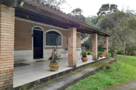 Sítio à venda com 4 quartos no Centro, Nazaré Paulista, SP
