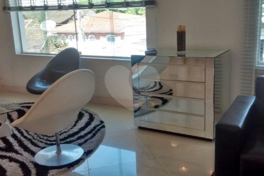 Sobrado à venda com 4 suítes em Tremembé, São Paulo, SP
