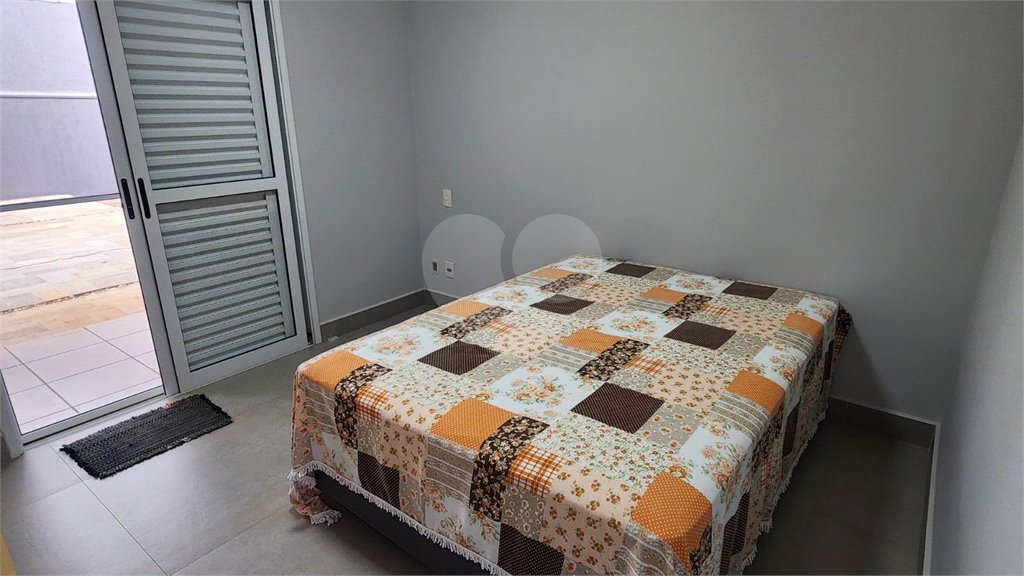 Casa à venda com 4 quartos, sendo 2 suítes, no condomínio Marambaia, Vinhedo - SP