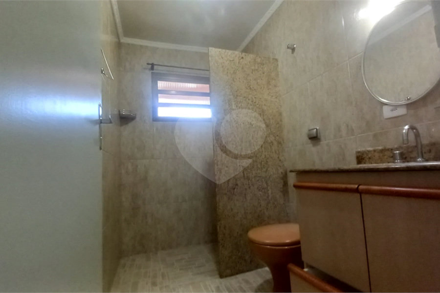 Sobrado à venda com 4 quartos, sendo 2 suítes, em Tremembé, São Paulo, SP