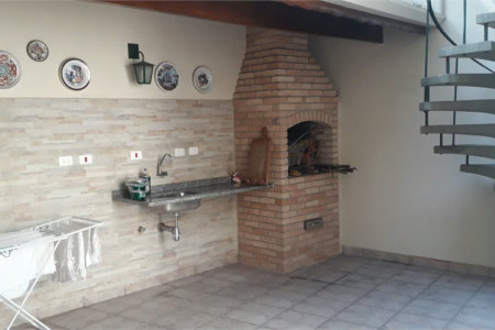 Casa à venda com 3 quartos, sendo 2 suítes,  em Jardim Leonor, São Paulo, SP