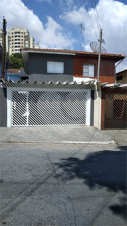 Sobrado à venda com 4 quartos em Santa Terezinha, São Paulo, SP