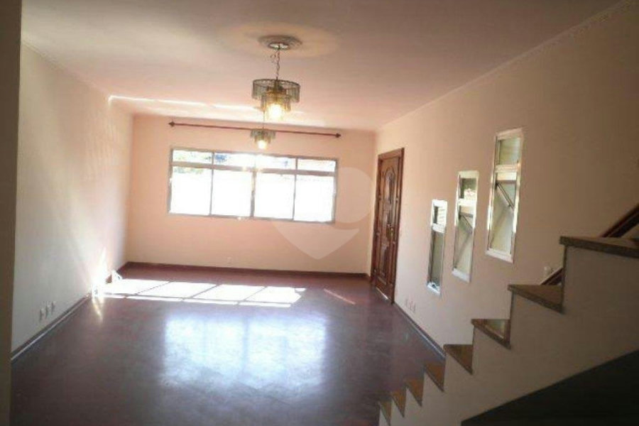 Sobrado à venda com 3 quartos, sendo 1 suíte, em Vila Isolina Mazzei, São Paulo, SP