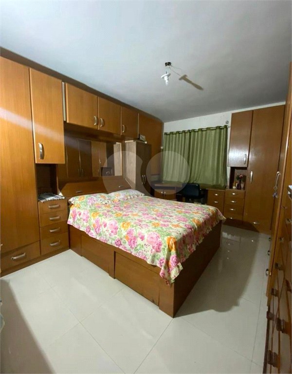 Casa à venda com 3 quartos em Santa Cruz, Rio de Janeiro, RJ