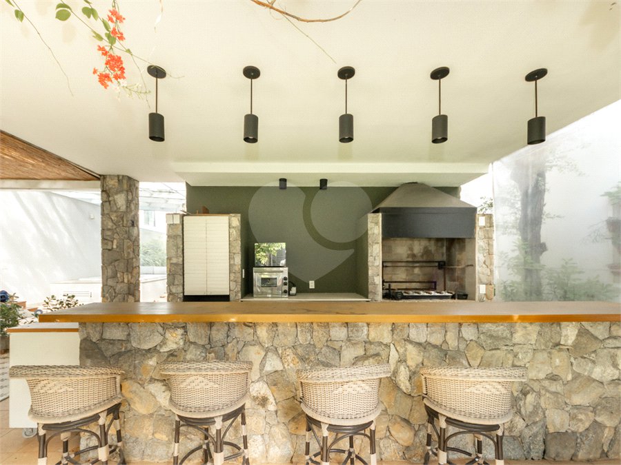 Casa com 4 quartos a venda Vila Nova Conceição, São Paulo - SP