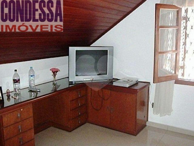 Sobrado à venda com 5 quartos, sendo 2 suítes,  em Horto Florestal, São Paulo, SP