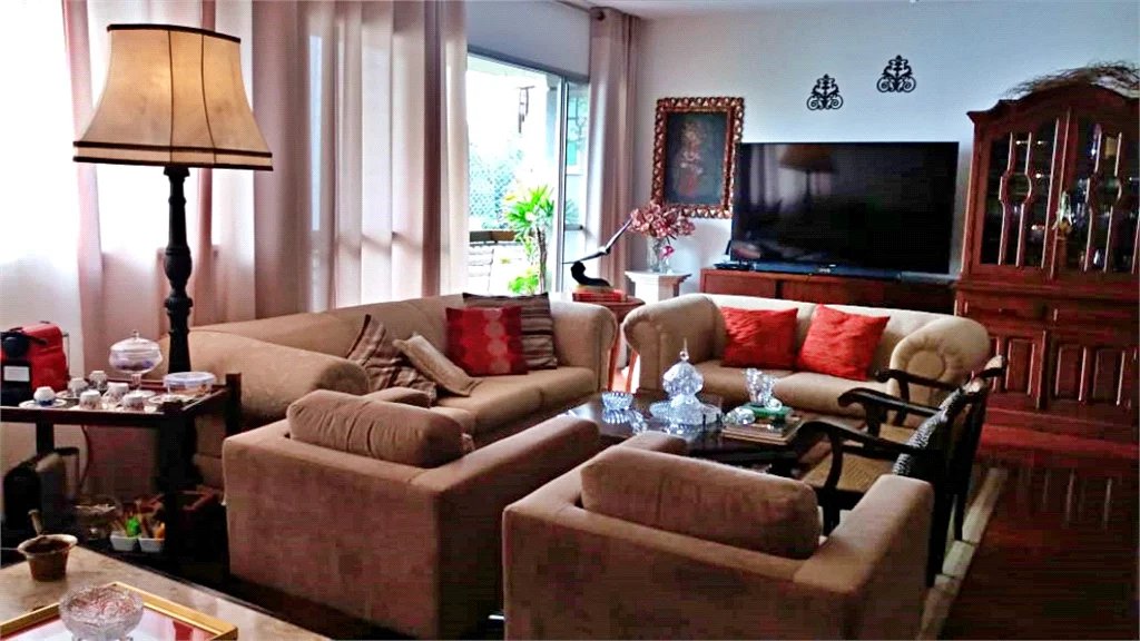 Apartamento à venda com 3 quartos, sendo 1 suíte, em Vila Andrade, São Paulo, SP