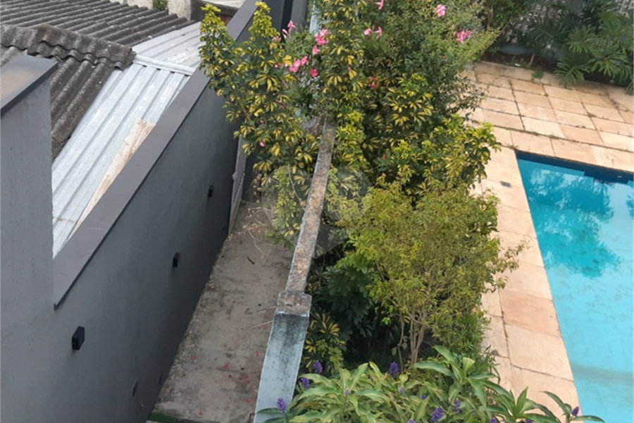 Casa à venda com 4 quartos, sendo 1 suíte, em Horto, São Paulo, SP