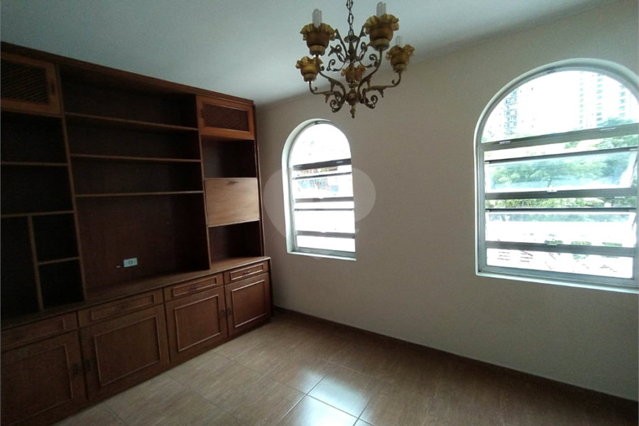Sobrado à venda com 5 quartos, sendo 1 suíte, em Mandaqui, São Paulo, SP