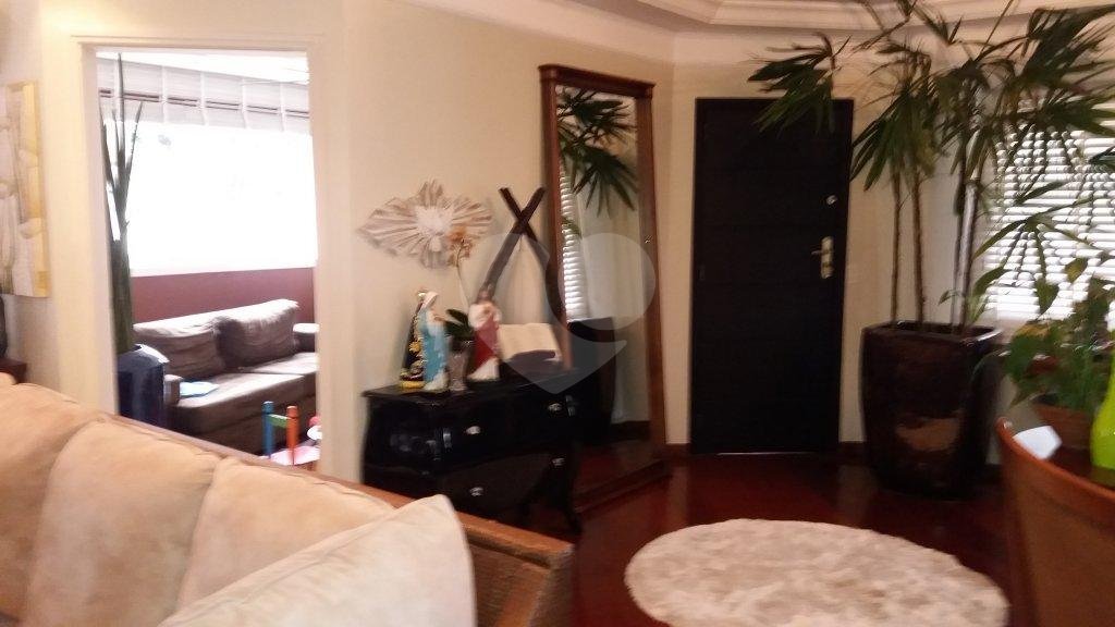 Casa à venda com 4 suítes em Jardim Floresta, São Paulo, SP
