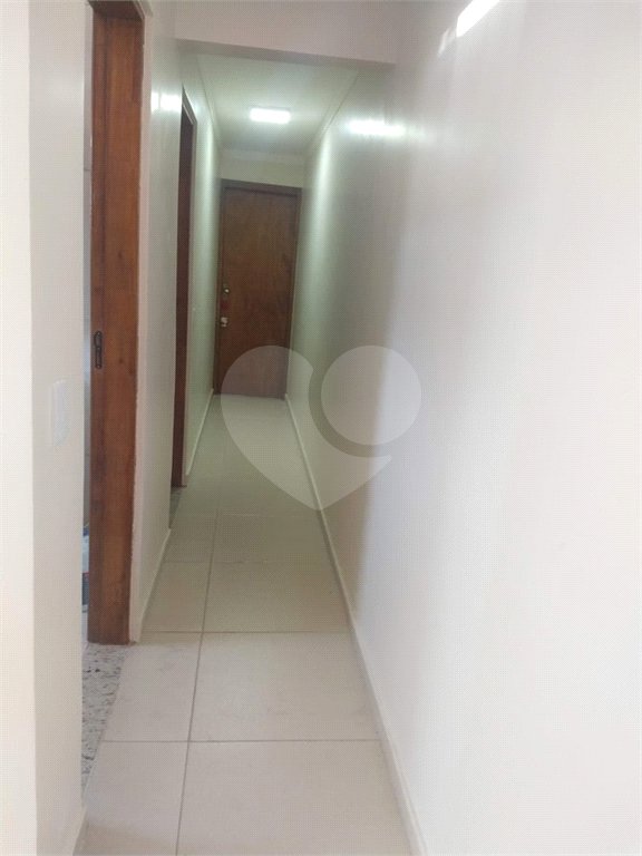 Sobrado à venda com 3 quartos em Jardim Helena, Ferraz de Vasconcelos, SP