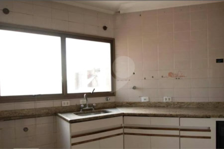 Apartamento à venda com 2 quartos, sendo 1 suíte,  em Jardim Teresa, São Paulo, SP