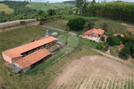 Sítio à venda com 3 quartos em Área Rural de São Miguel Arcanjo, São Miguel Arcanjo, SP