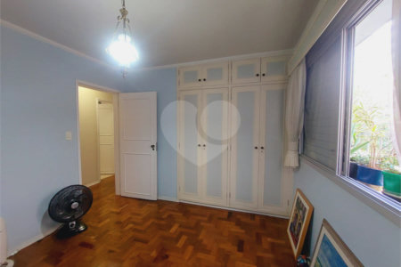 Apartamento à venda com 3 quartos, sendo 1 suíte,  em Jardim Paulista, São Paulo, SP