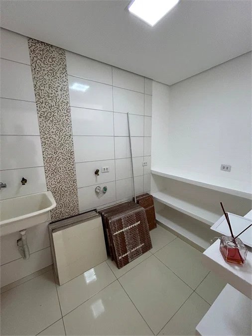 Casa de Vila para alugar com 4 suítes em Vila Romana, São Paulo, SP