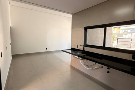 Casa à venda com 3 quartos, sendo 1 suíte, em Jardim Marambaia II, Jundiaí, SP