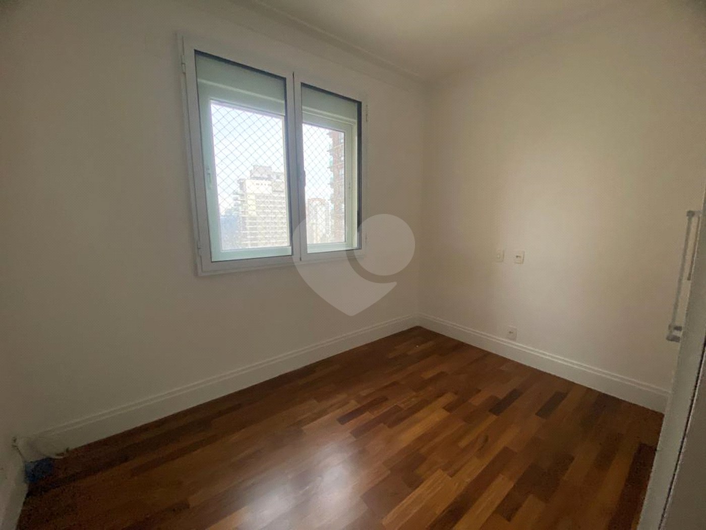 Apartamento para alugar com 3 suítes em Itaim Bibi, São Paulo, SP