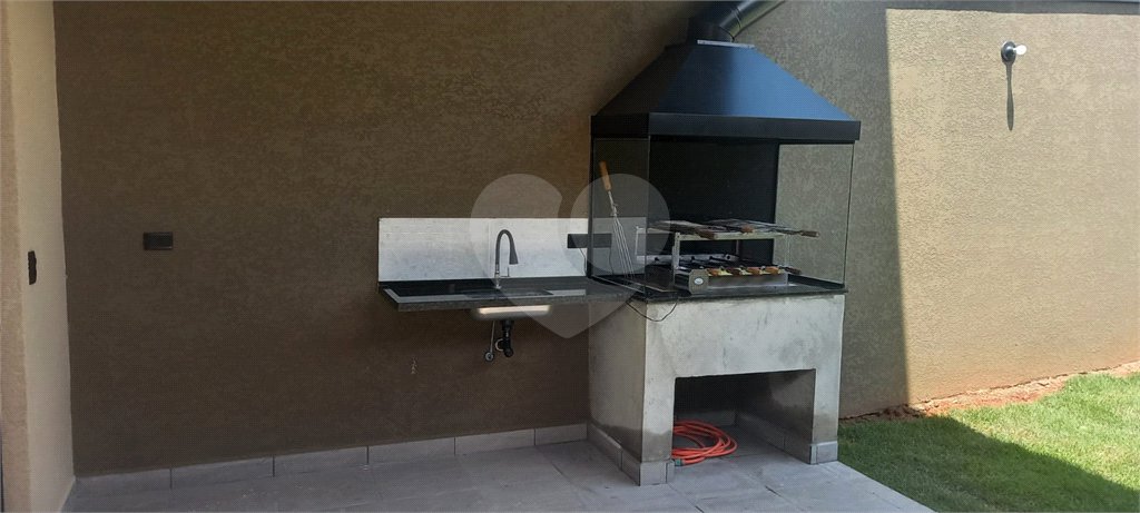 Sobrado à venda com 3 suítes em Alvinópolis, Atibaia, SP