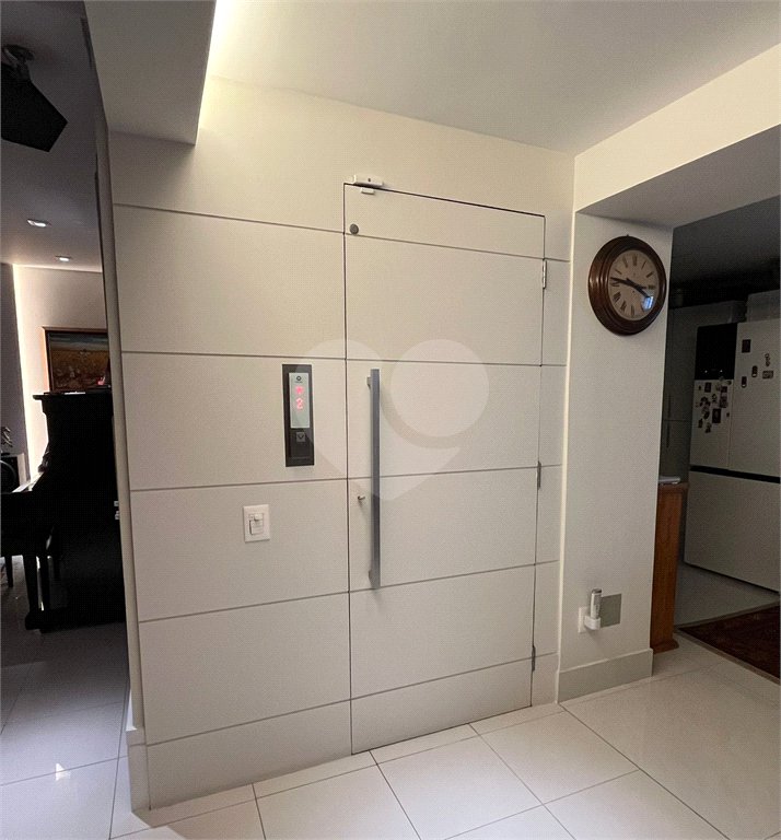 Apartamento à venda com 3 suítes em Vila Suzana, São Paulo, SP
