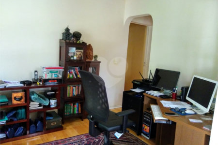 Apartamento à venda com 3 quartos, sendo 1 suíte,  em Real Parque, São Paulo, SP