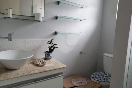 Casa à venda com 3 quartos, sendo 1 suíte, em Jardim do Colégio (zona Norte), São Paulo, SP
