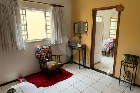 Casa à venda com 3 quartos, sendo 1 suíte, no Centro, Itapetininga, SP
