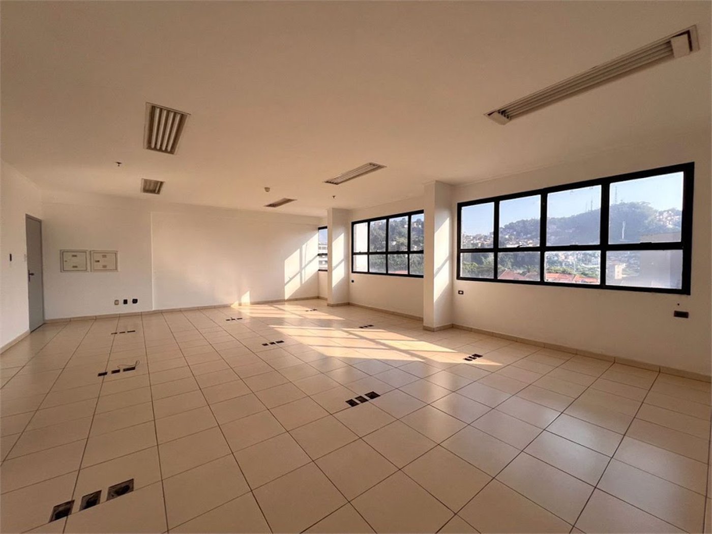 Sala Comercial para venda e locação, Centro, Santos - SA0054.