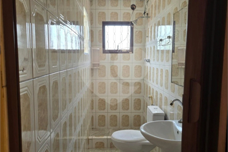 Casa à venda com 5 quartos, sendo 1 suíte, em Artur Alvim, São Paulo, SP