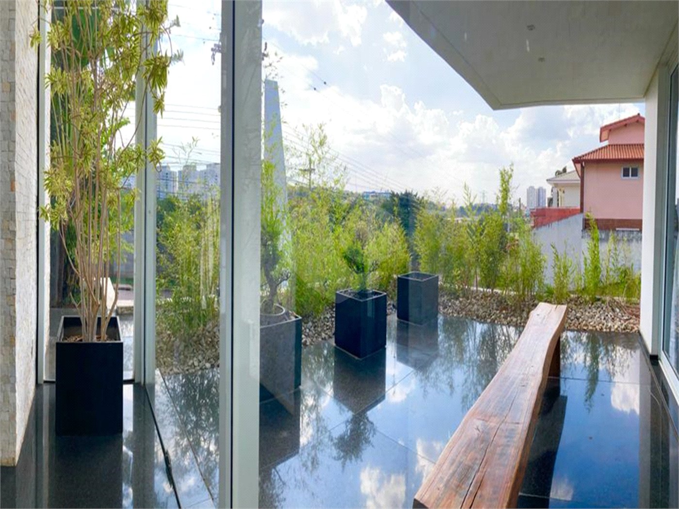 Casa à venda com 3 suítes em Anhangabaú, Jundiaí, SP
