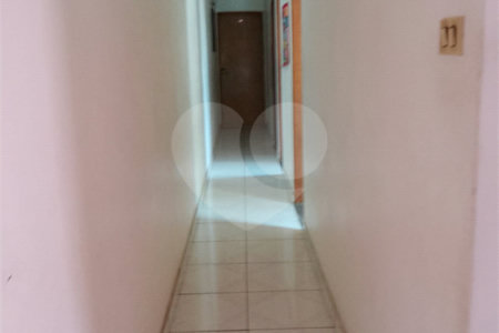 Sobrado à venda com 4 quartos, sendo 1 suíte, em Jardim Marisa, São Paulo, SP