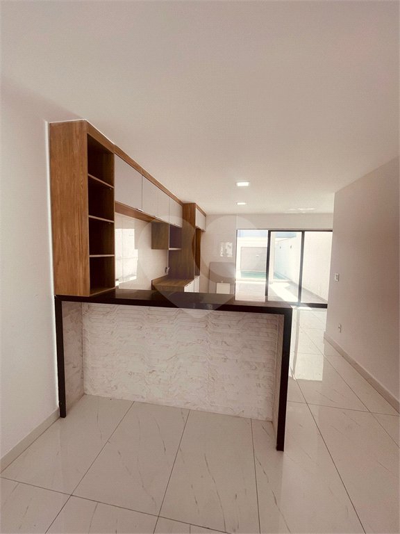Casa à venda com 3 quartos, sendo 2 suítes, no condomínio Grand Park, Rio de Janeiro - RJ