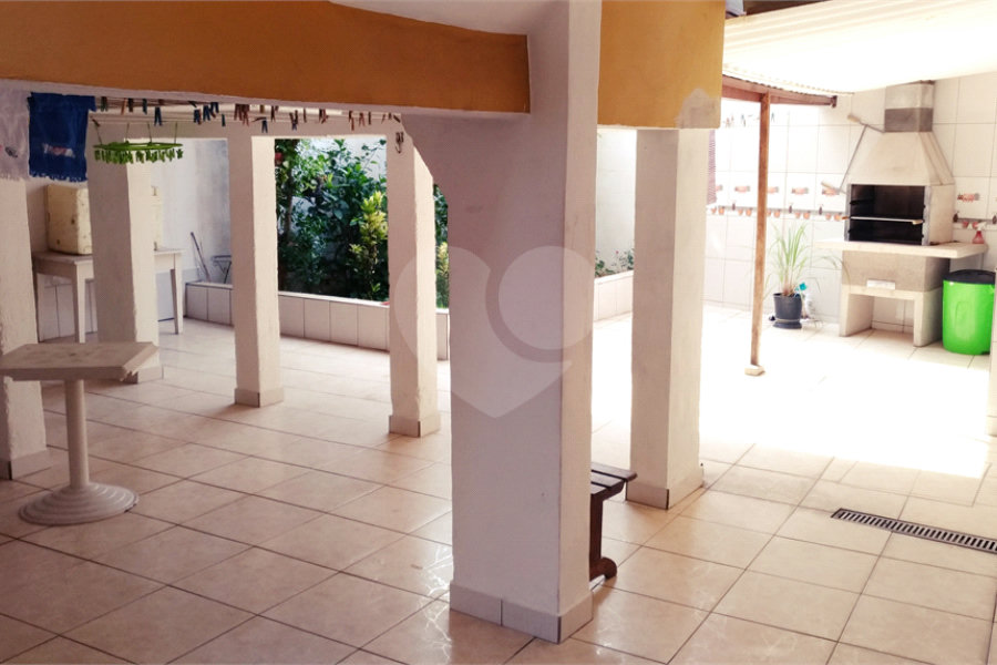 Casa à venda com 4 quartos, sendo 2 suítes,  em Vila Romero, São Paulo, SP