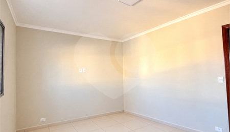 Sobrado à venda com 2 quartos, sendo 1 suíte, em Vila Mazzei, São Paulo, SP