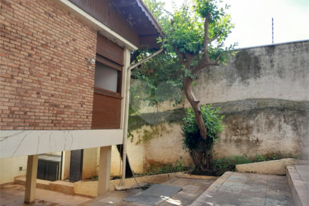 Sobrado à venda com 6 quartos, sendo 3 suítes, em Rolinópolis, São Paulo, SP