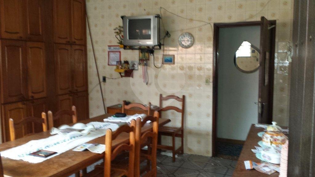 Casa à venda com 3 quartos, sendo 1 suíte, em Itaquera, São Paulo, SP