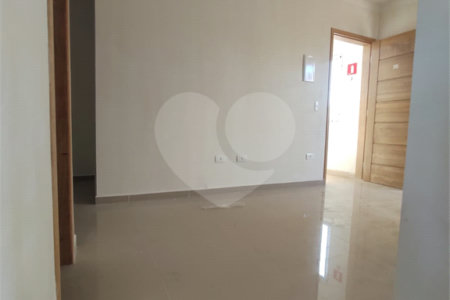 Casa à venda com 2 quartos no condomínio Ari Gomes, São Paulo - SP