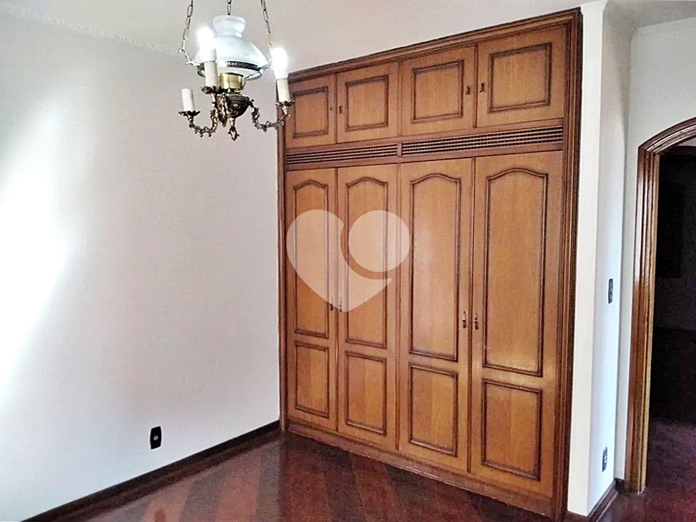 Sobrado à venda com 4 quartos, sendo 2 suítes, em Jardim São Bento, São Paulo, SP