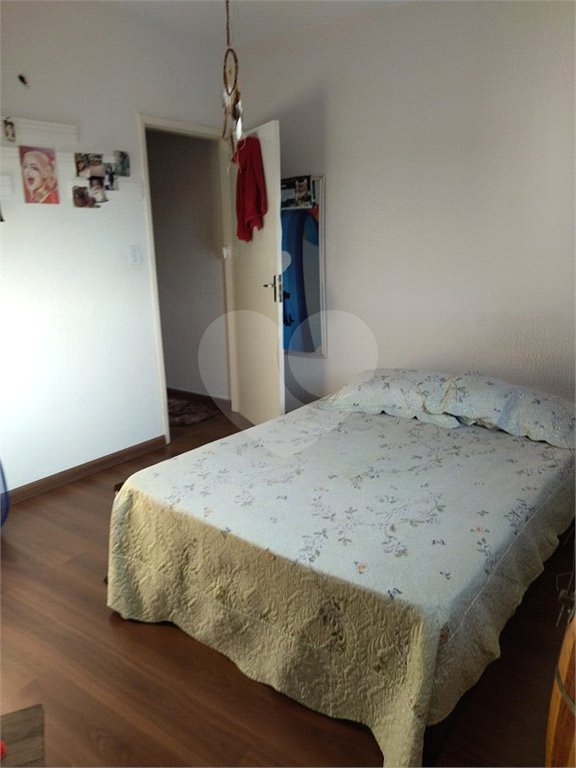 Sobrado à venda com 3 quartos em Artur Alvim, São Paulo, SP