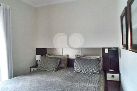 Casa à venda com 4 suítes no condomínio Chácara das Rosas, São Paulo - SP