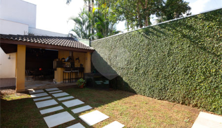 Casa Térrea à venda com 3 quartos, sendo 1 suíte, em Brooklin, São Paulo, SP