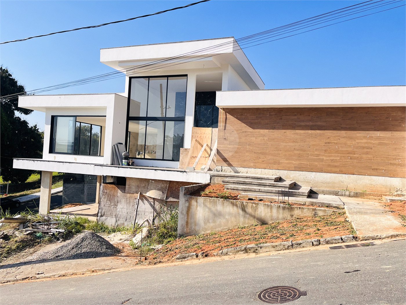 Casa à venda com 3 suítes no condomínio Residencial Green Ville, Rio de Janeiro - RJ