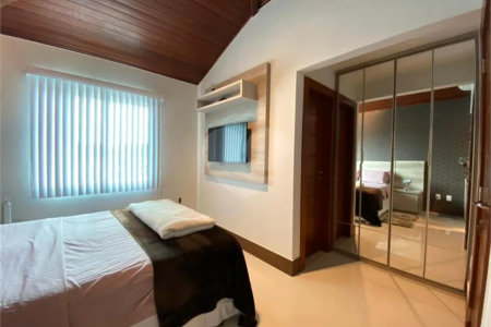 Casa à venda com 4 quartos, sendo 3 suítes,  em Praia Rasa, Armação dos Búzios, RJ