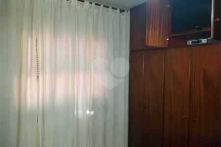 Sobrado à venda com 3 quartos, sendo 1 suíte, em Vila Constança, São Paulo, SP