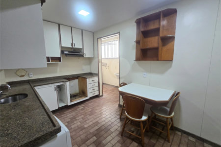 Cobertura à venda com 3 quartos, sendo 1 suíte,  em Tijuca, Rio de Janeiro, RJ