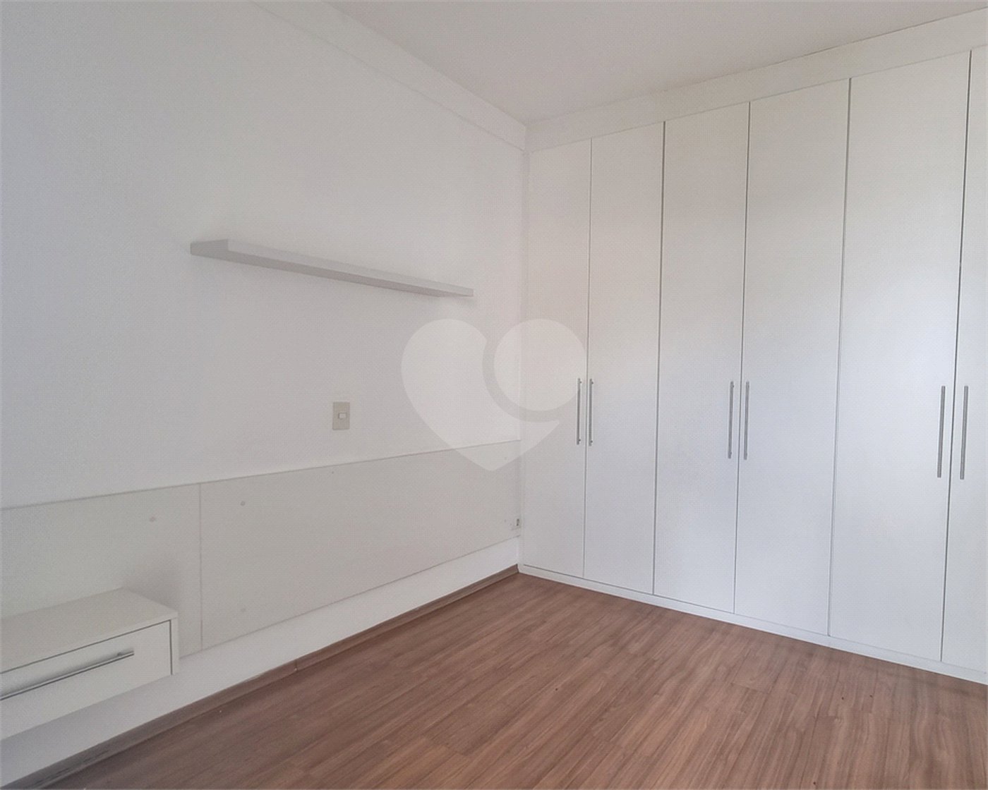 Casa à venda com 4 suítes no condomínio Mont Blanc, Sorocaba - SP