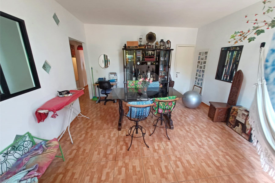 Sobrado à venda com 4 quartos, sendo 1 suíte, em Perdizes, São Paulo, SP