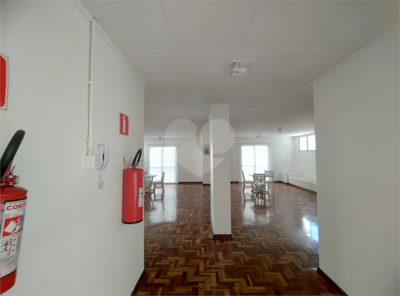 Apartamento no Cambuci - 2 quartos - varanda - 2 vagas